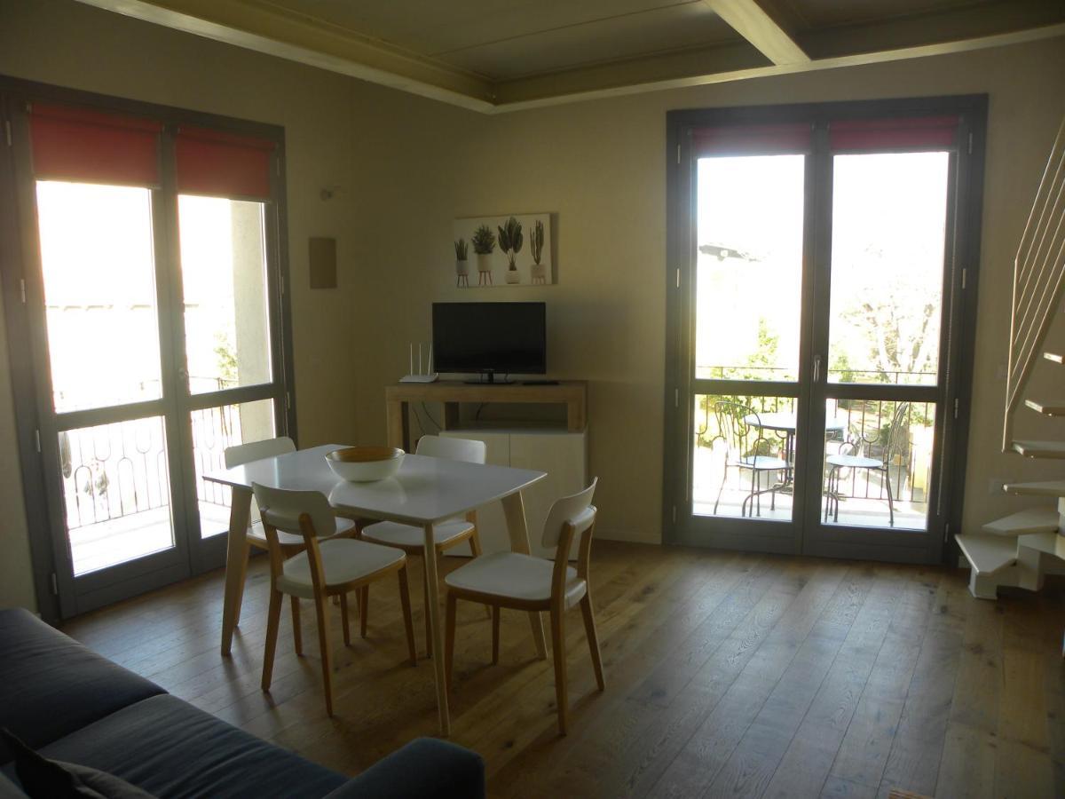 Petra Magica Apartment San Pantaleo Exterior photo